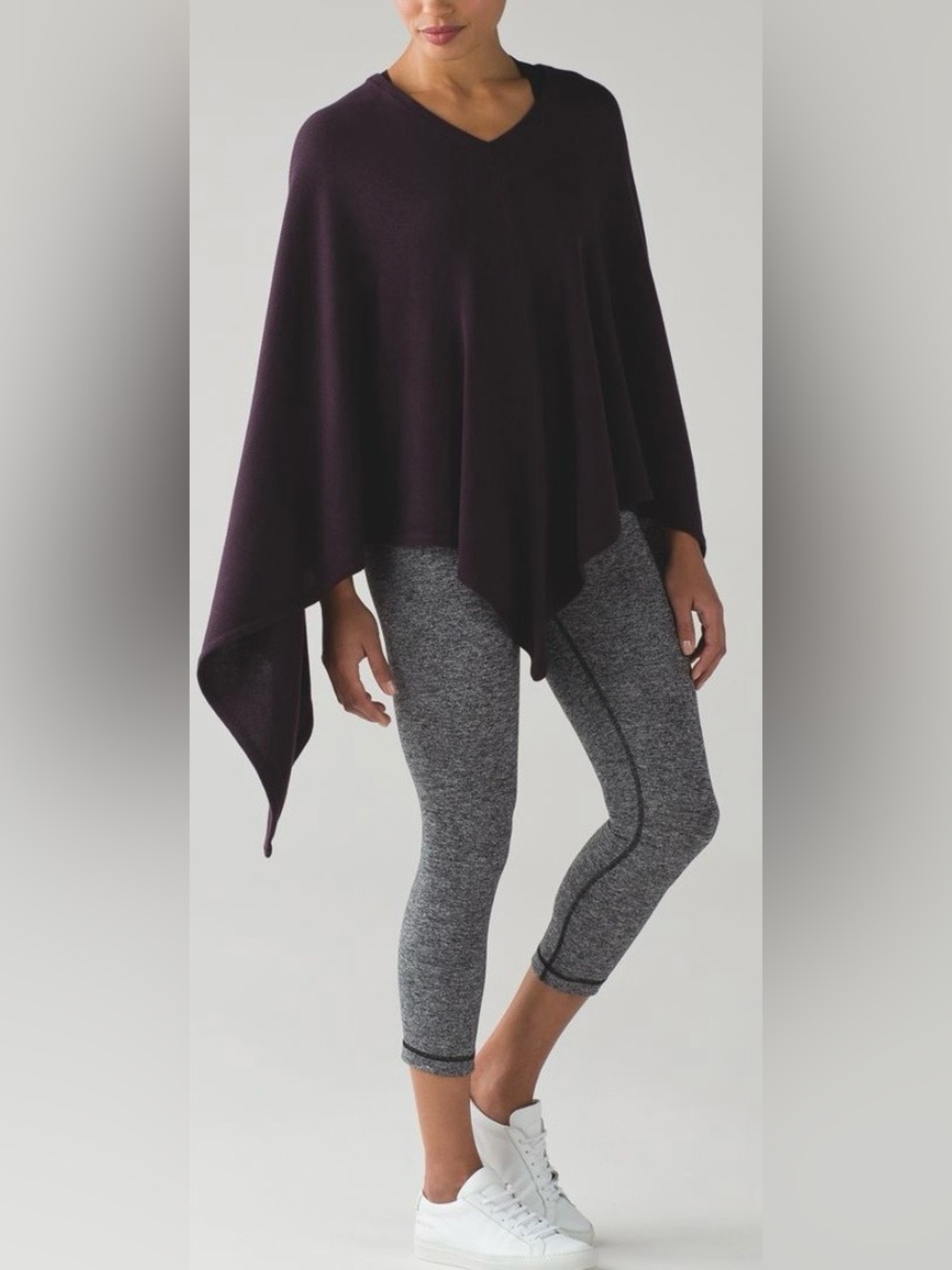 LULULEMON Mantra Poncho Scarf Shawl Black Cherry One Size